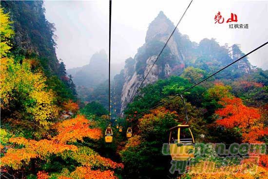 深秋去堯山賞紅葉、泡溫泉、拜大佛