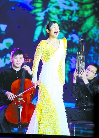 龔琳娜誓將神曲進行到底。