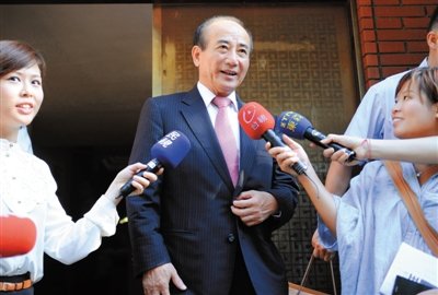 9月11日，王金平前往國民黨考紀(jì)會時回答記者提問。