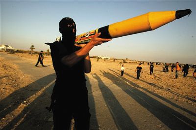 卡薩姆火箭：哈馬斯山寨版喀秋莎火箭，射程約10公里。