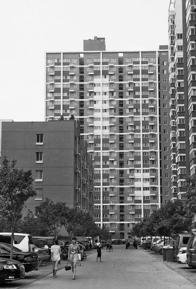 新就業(yè)大中專畢業(yè)生，外來務工人員住滿5年可申請購買公租房。