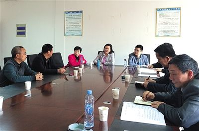 江西省豐城市信訪局接待室，中央信訪督查組約談信訪人。記者 賈世煜 攝