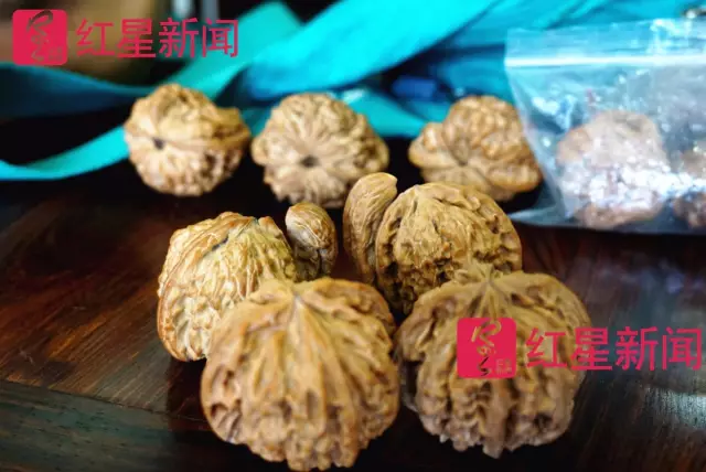 文玩核桃遇冷由幾萬一對(duì)降到5元沒人要？商戶否認(rèn)