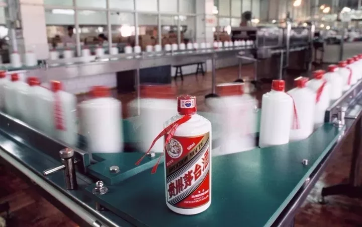 2兩茅臺價(jià)格接近1克黃金 媒體:酒是喝的還是炒的?