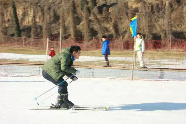 這幾個(gè)帥氣的姿勢，真的像專業(yè)級選手了呢