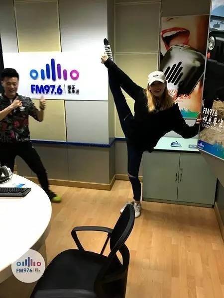 哇哦！都是帶功夫滴美人兒！