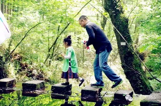 寶貝，爸爸會(huì)永遠(yuǎn)在你身后保護(hù)你