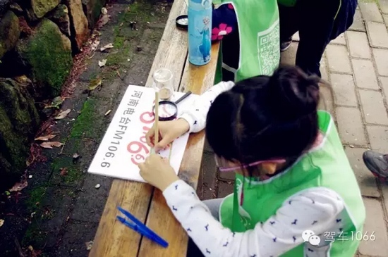 寶貝，爸爸媽媽一直在身后看你認(rèn)真完成任務(wù)！我的女兒棒棒噠！