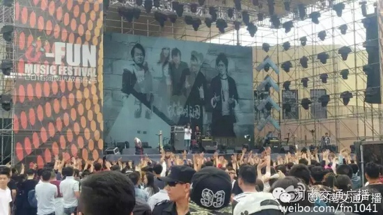 河南交通廣播主持人佳音、彎彎、朱浩都登上了優(yōu)放舞臺，優(yōu)放，交廣在這里！