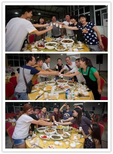 看我們的飯菜豐盛嗎？