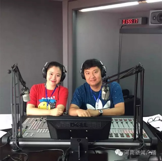 河南新聞廣播主持人趙凱、田羽全程現(xiàn)場直播