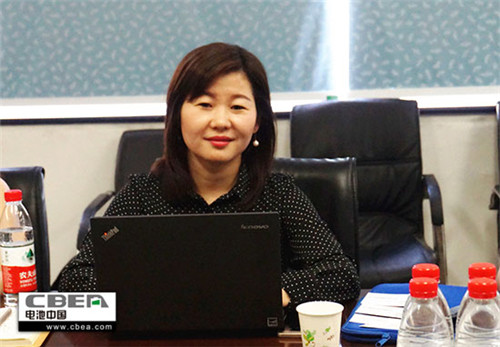 動(dòng)力電池應(yīng)用分會(huì)秘書(shū)長(zhǎng)、電池中國(guó)網(wǎng)CEO張雨參與座談交流