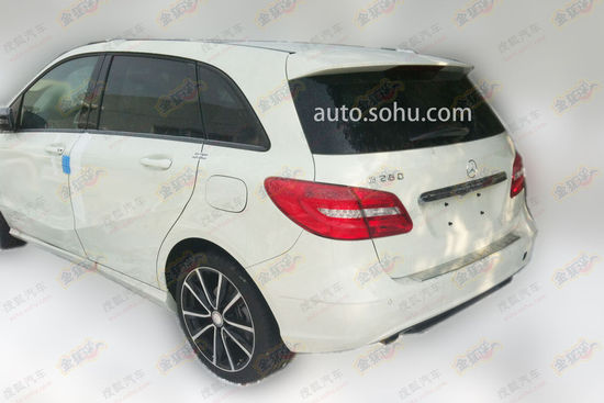 全新奔馳B260無(wú)偽諜照 全新奔馳B260無(wú)偽諜照