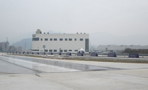 福建奔馳研發(fā)中心 福建奔馳研發(fā)中心