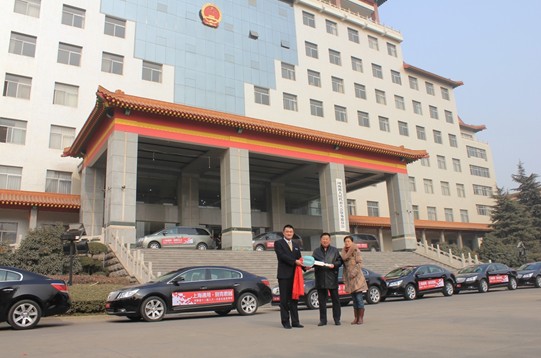 別克榮選河南省第十二屆人大會(huì)議用車 別克榮選河南省第十二屆人大會(huì)議用車