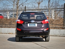 天津一汽2013款夏利N7 天津一汽2013款夏利N7