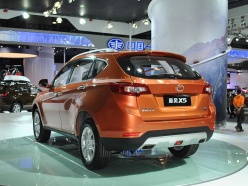 陸風(fēng)汽車(chē)2013款陸風(fēng)X5