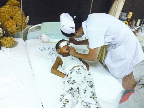 山西被挖雙眼男童度過(guò)疼痛期