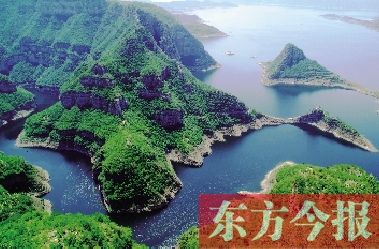 碧水藍(lán)天有綠色,是濟源人生活的愿望。如今,正是因為濟源有山有水,綠樹成蔭,很多在外工作的濟源人慢慢選擇回家鄉(xiāng)買房定居。