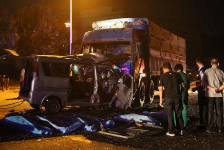 哈爾濱車(chē)禍致8人遇難