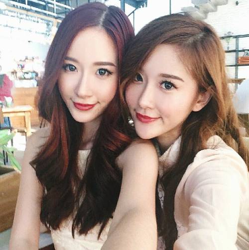 印尼清新“網(wǎng)拍姊妹花”爆紅 印尼清新“網(wǎng)拍姊妹花”爆紅