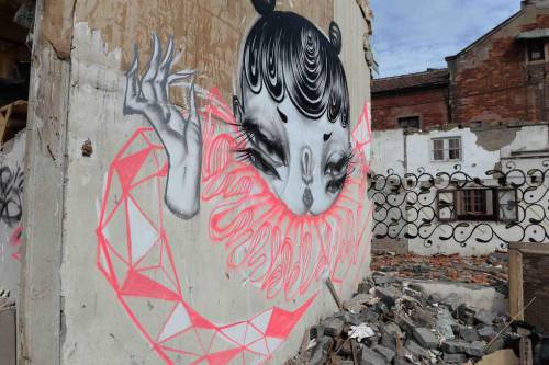 上海拆遷廢墟涂鴉走紅 上海拆遷廢墟涂鴉走紅