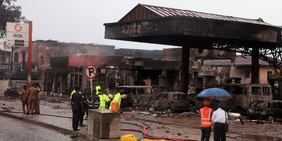 加納加油站大火 死亡人數(shù)超過200人 加納加油站大火 死亡人數(shù)超過200人