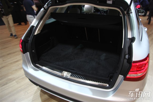 奔馳C級(jí) 奔馳C級(jí)