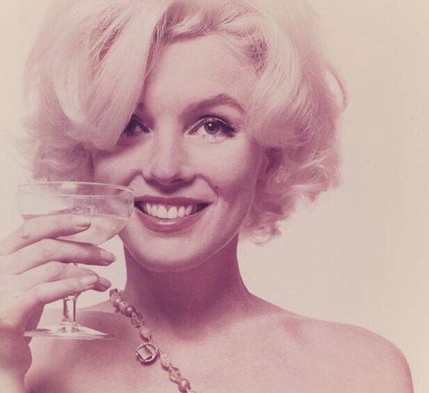 夢(mèng)露生前最后寫(xiě)真曝光