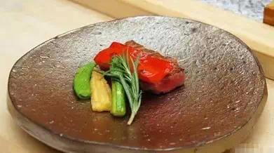 就一點(diǎn)兒紫菜跟生魚片 日料沒吃什么為啥還那么貴？