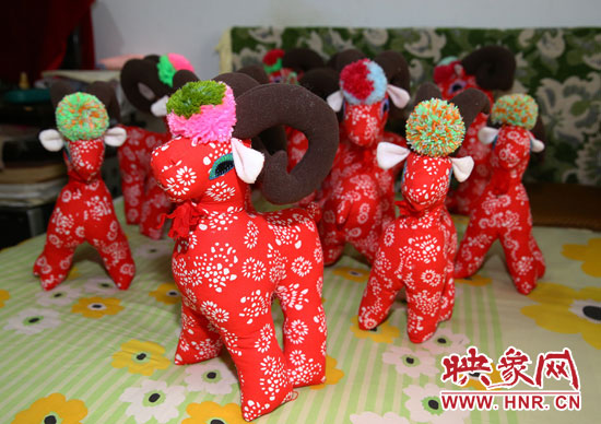 羊年來了，做一些紅紅的羊兒多喜慶