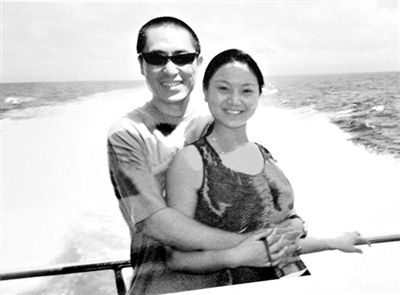 張藝謀與現(xiàn)任妻子陳婷。資料圖片