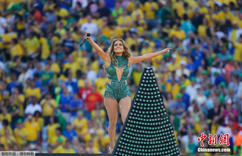 北京時間6月13日凌晨2時，巴西世界杯正式拉開帷幕。