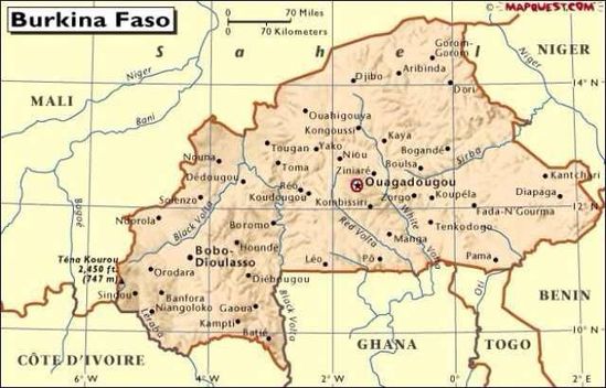 飛機(jī)失事地點布基納法索首都瓦加杜古（圖中紅圈位置）