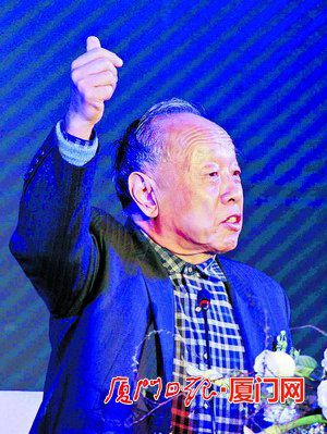 李肇星在廈開講:別把小學生搞得比部長忙 李肇星在廈開講:別把小學生搞得比部長忙