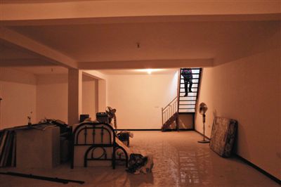 西城區(qū)大石虎胡同一處四合院內(nèi)，挖出的地下室已經(jīng)成型。