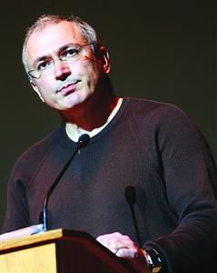 2014年3月10日，烏克蘭，霍多爾科夫斯基在基輔理工大學(xué)發(fā)表演講。