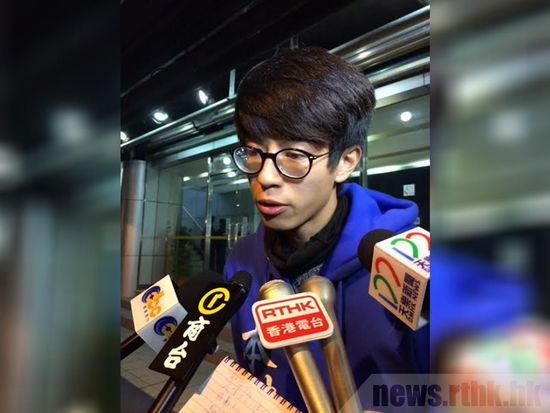 黃臺仰因設(shè)想?yún)⑴c旺角暴亂被香港警方拘捕，被指涉嫌參與旺角暴動。