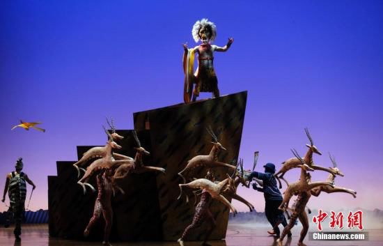 資料圖：6月14日晚，迪士尼經(jīng)典音樂劇《獅子王》中文版在上海舉行全球首演