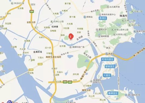 以此前的格力康樂園為例。在2005年，格力電器就已出資2億元，建立員工生活區(qū)——格力康樂園。該生活園區(qū)建筑面積達(dá)12萬平方米以上，可容納員工10000多人。后來，斥資4億的康樂園二期也已經(jīng)投入使用。