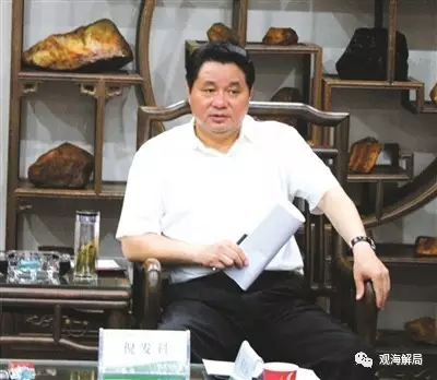 對于商人、老板的“雅贈”，倪發(fā)科從不拒絕