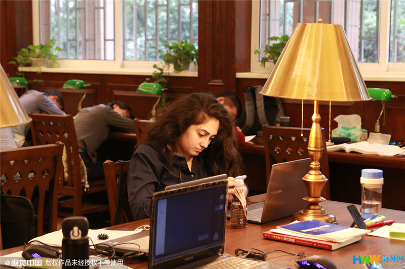 重慶大學(xué)改造翻新的“民國風(fēng)圖書館”走紅網(wǎng)絡(luò)，引得無數(shù)網(wǎng)友點贊