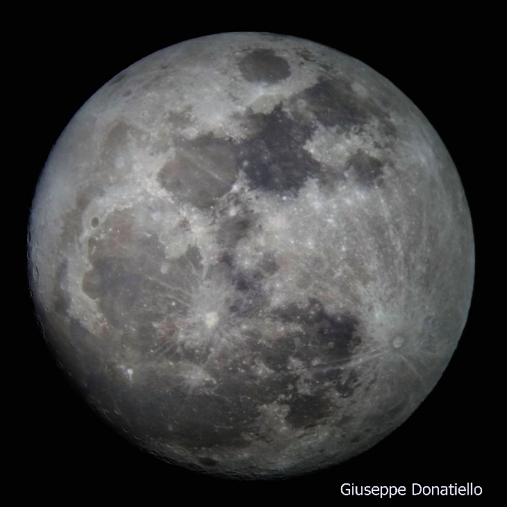 68年來(lái)最大！今晚夜空上演超級(jí)月亮