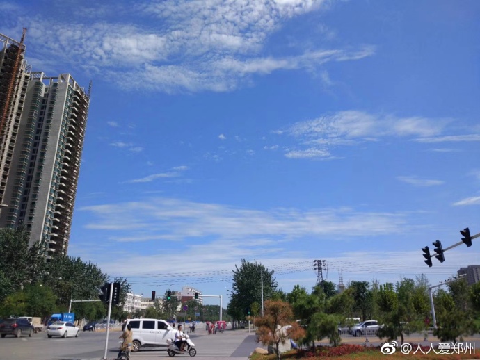 又被鄭州的藍(lán)天刷屏！隨便一拍就是手機(jī)壁紙