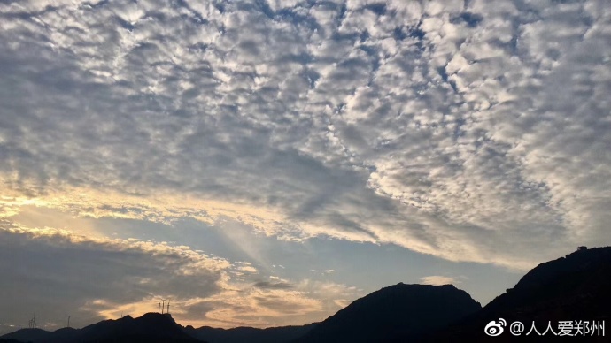 又被鄭州的藍(lán)天刷屏！隨便一拍就是手機(jī)壁紙