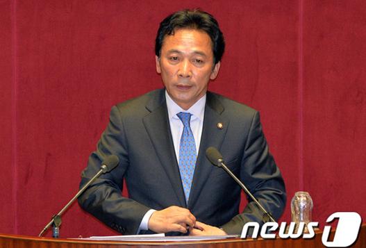 韓國大學(xué)教授拿學(xué)生做活體實驗長達(dá)10年