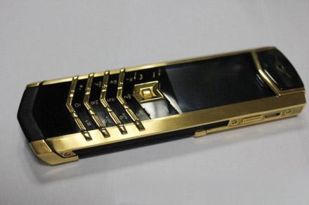 Vertu手機(jī)，資料圖