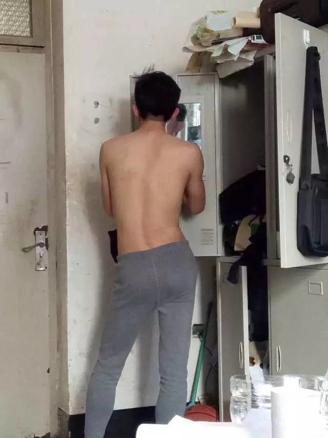 這個(gè)學(xué)校的男生宿舍火了！女同學(xué)都喊著要嫁