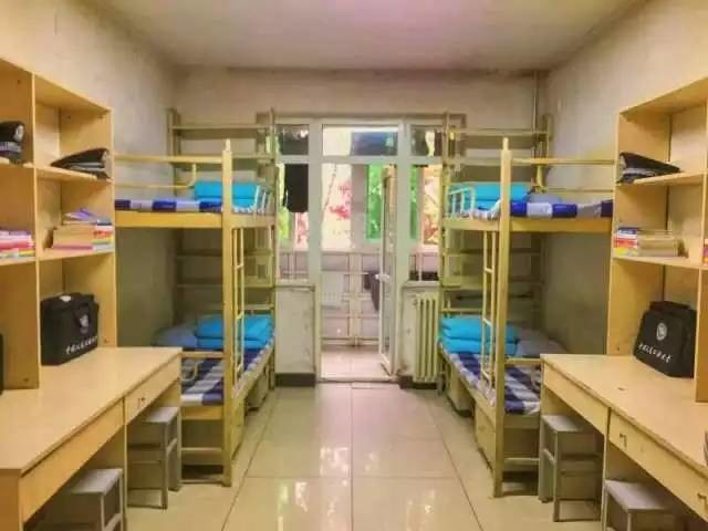 這個(gè)學(xué)校的男生宿舍火了！女同學(xué)都喊著要嫁