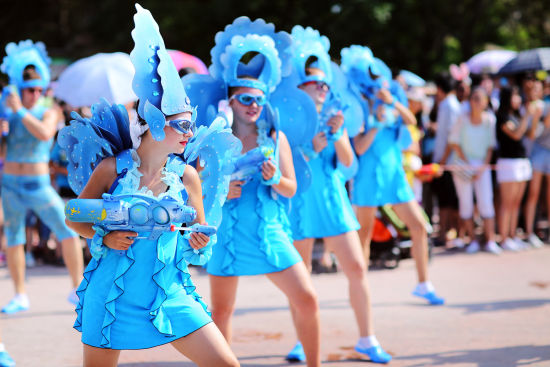 大連發(fā)現(xiàn)王國(guó)開啟“戲水狂歡”模式 大連發(fā)現(xiàn)王國(guó)開啟“戲水狂歡”模式